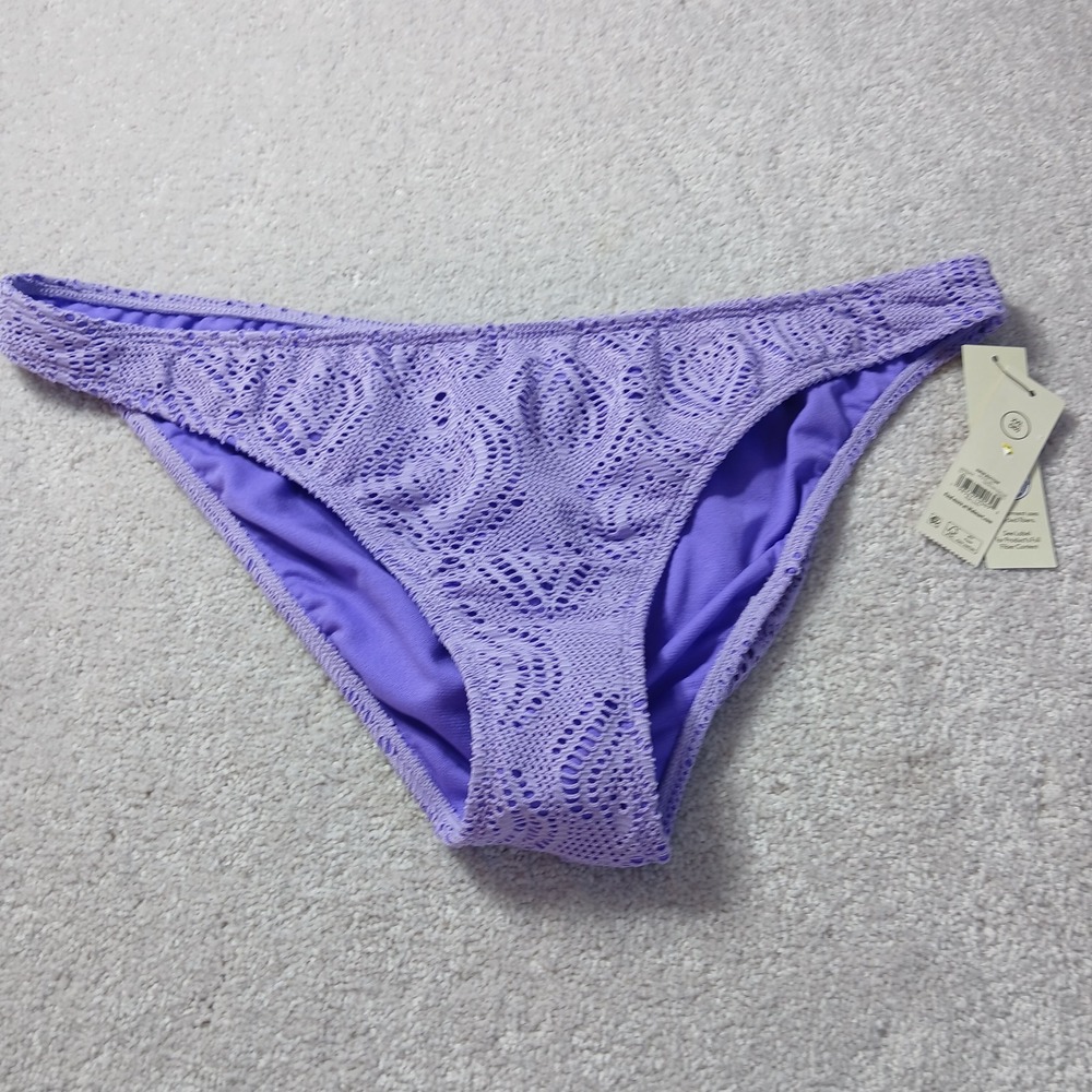 New with tags No Boundaries Women's Crochet Eyelet Swim Bottoms Purple XXL 20
